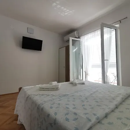 Kati - 150 M From Beach Apartment