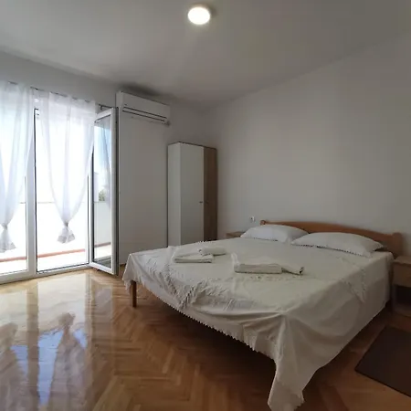 Apartment Kati - 150 M From Beach Vodice