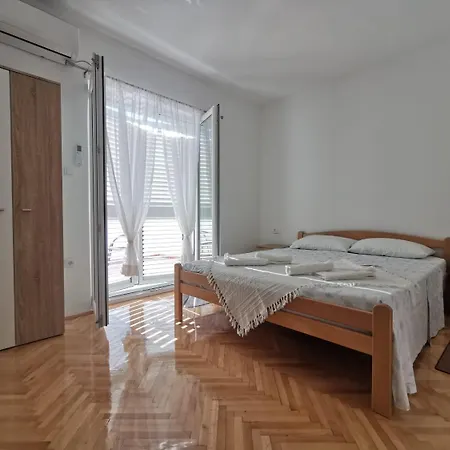 Kati - 150 M From Beach Apartment Vodice