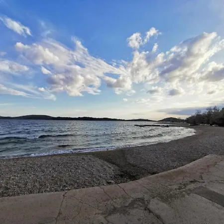 Kati - 150 M From Beach *